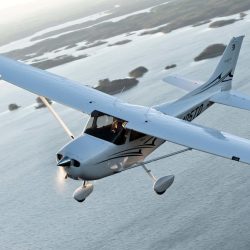 Cessna 172 soft field takeoff